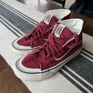 Retro Vans sk8-hi with Rainbow Stripe. Limited Edition!